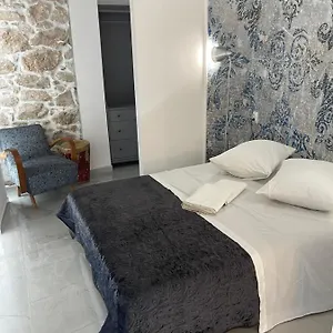 C Apartment